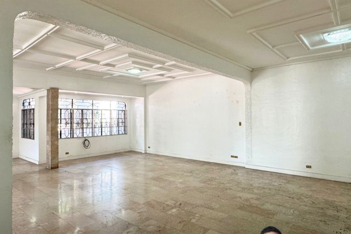 3 Bedroom House for Sale in Saint Ignatius, Quezon City, Metro Manila