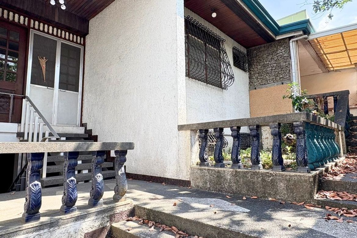 3 Bedroom House for Sale in Saint Ignatius, Quezon City, Metro Manila – photo 5