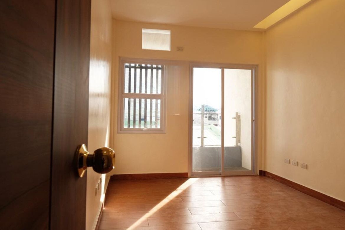 3 Bedroom House for Sale in Salapan, San Juan, Metro Manila near LRT-2 J. Ruiz – photo 2