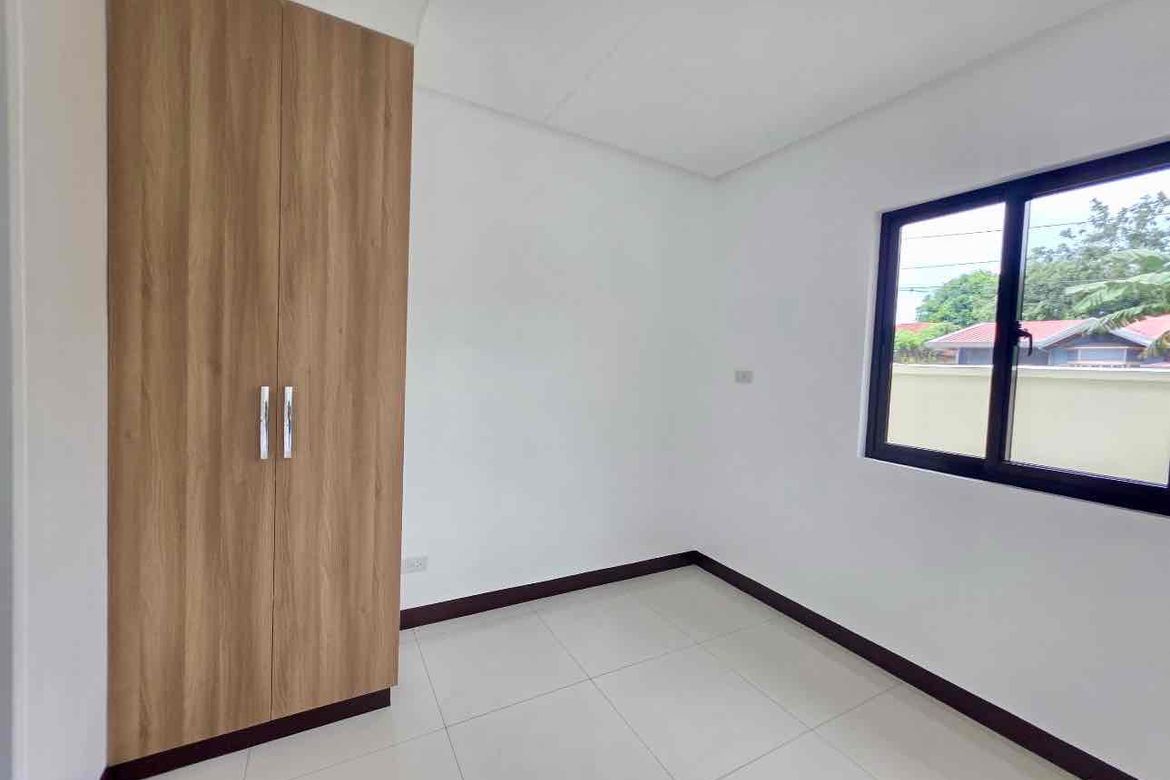 3 Bedroom House for Sale in San Agustin I, Dasmariñas, Cavite – photo 6
