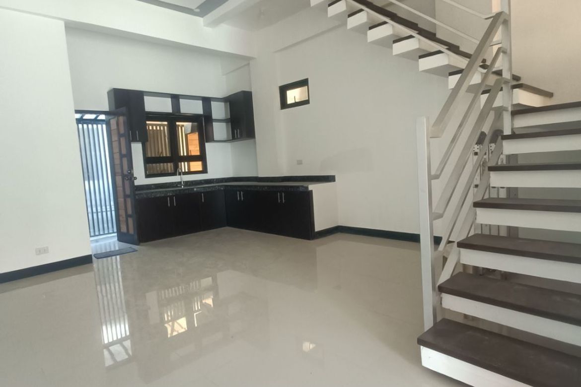 3 Bedroom House for Sale in San Antonio, Parañaque, Metro Manila – photo 4