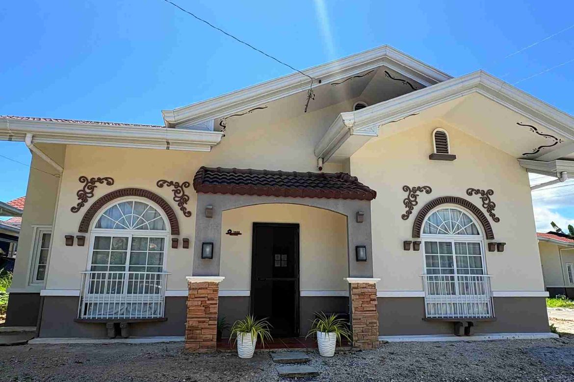 3 Bedroom House for Sale in San Isidro, Dauis, Bohol