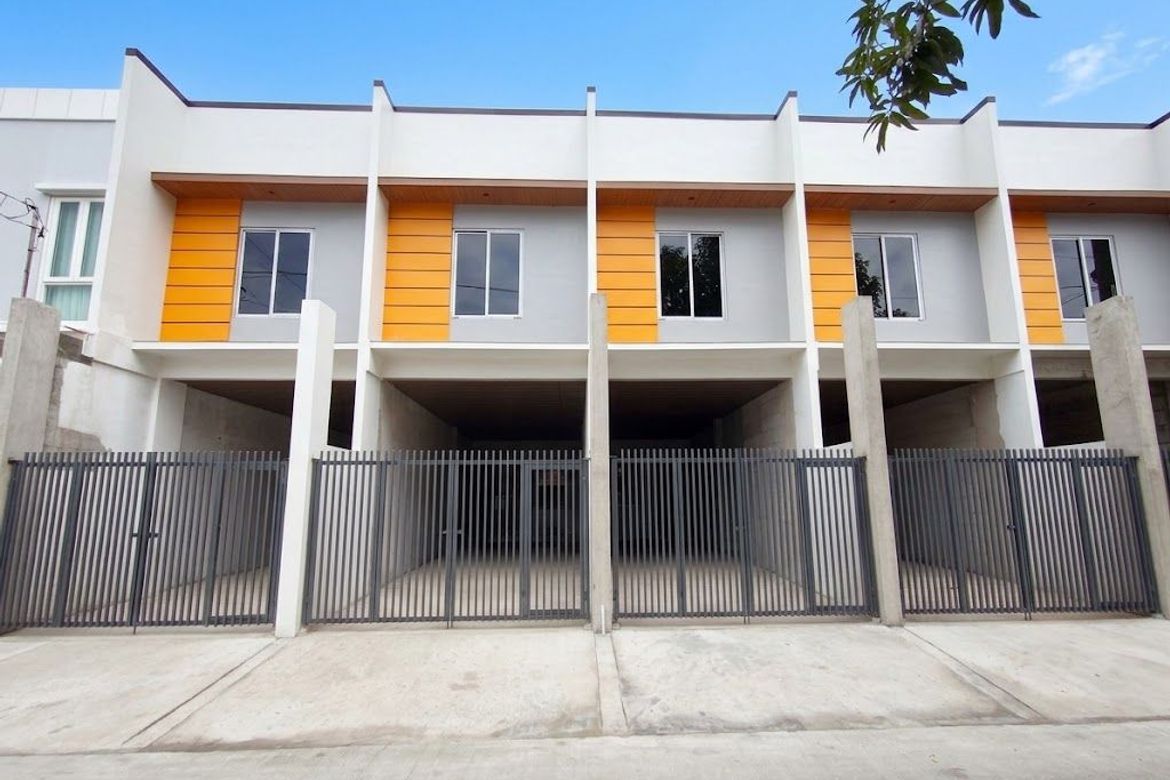 3 Bedroom House for Sale in San Isidro, Parañaque, Metro Manila