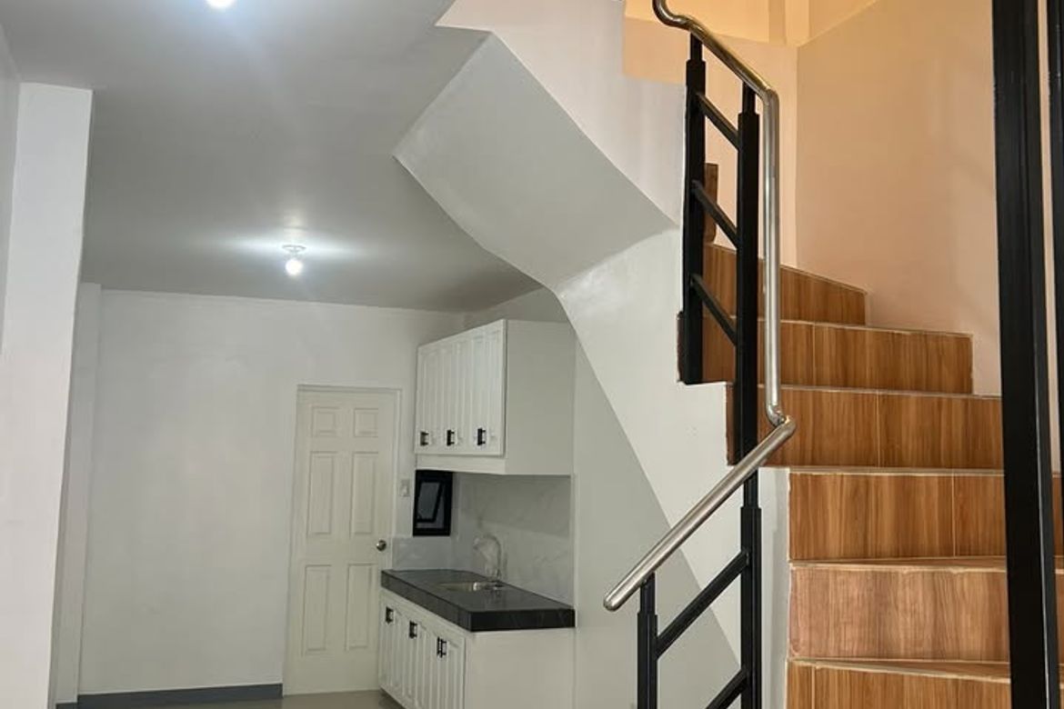 3 Bedroom House for Sale in San Isidro, Parañaque, Metro Manila – photo 2