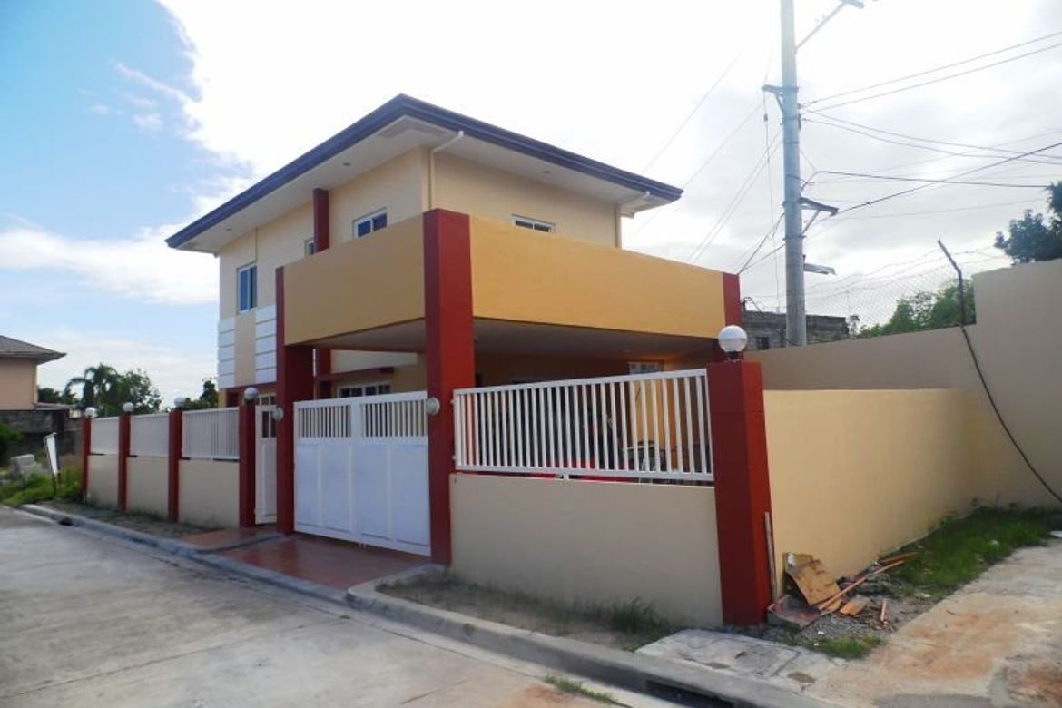 3 Bedroom House for Sale in San Isidro, San Fernando, Pampanga