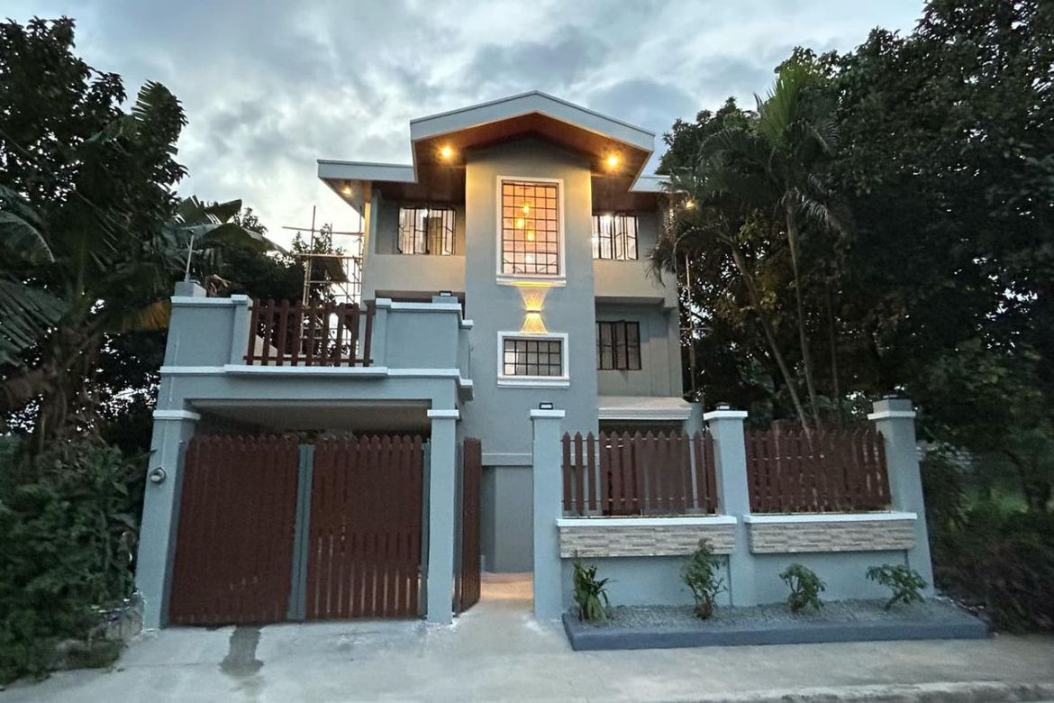3 Bedroom House for Sale in San Luis, Antipolo, Rizal