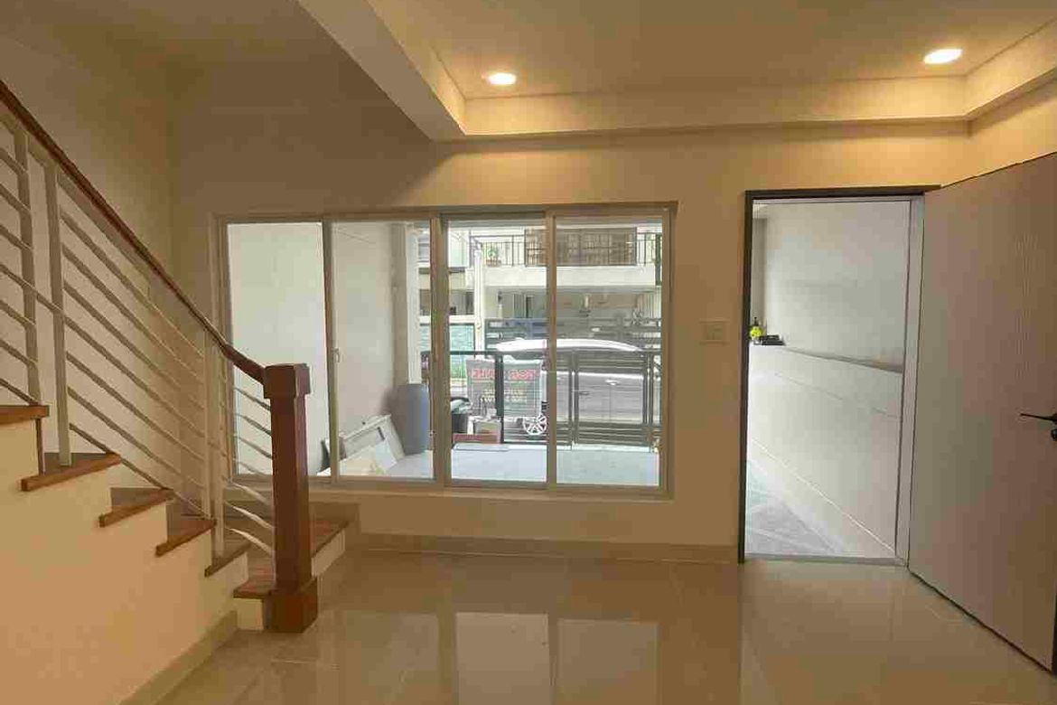 3 Bedroom House for Sale in San Miguel, Pasig, Metro Manila