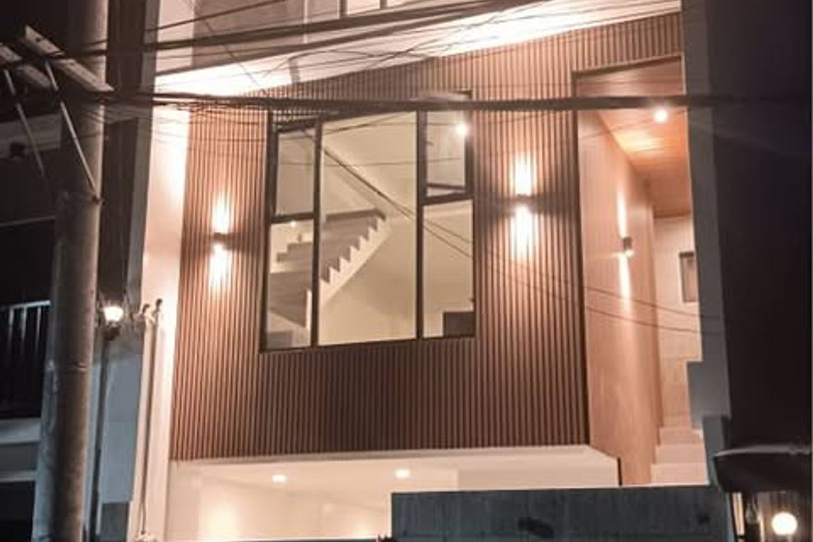 3 Bedroom House for Sale in San Nicolas, Pasig, Metro Manila