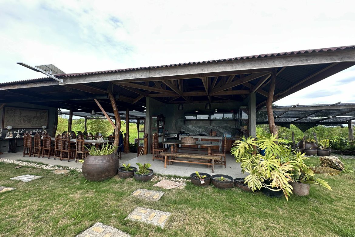 3 Bedroom House for Sale in San Roque, Maribojoc, Bohol