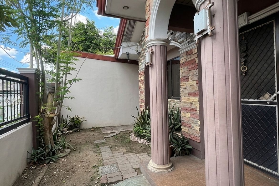 3 Bedroom House for Sale in Santo Domingo, Angeles, Pampanga – photo 2