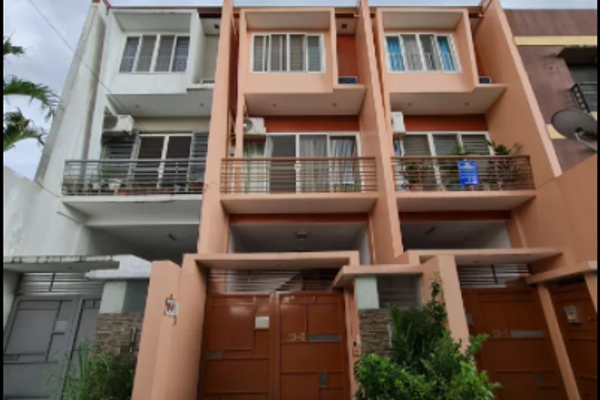 3 Bedroom House for Sale in Santolan, Pasig, Metro Manila near LRT-2 Santolan – photo 2