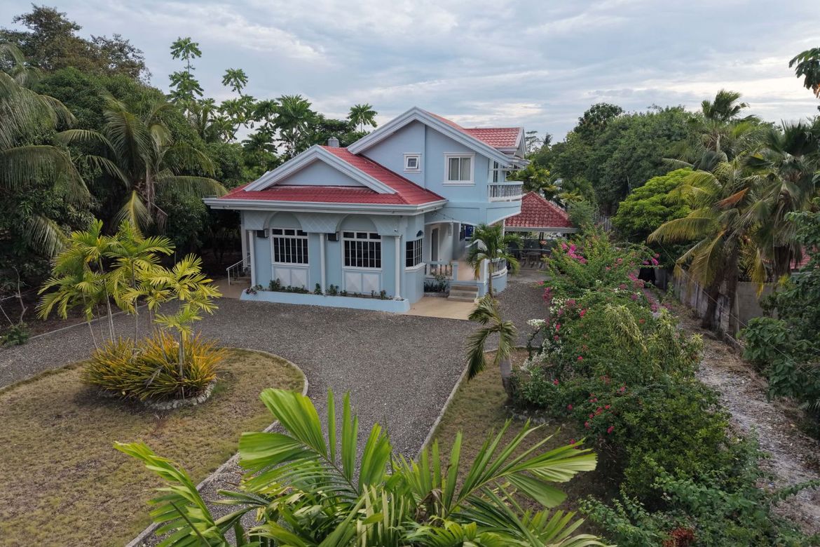 3 Bedroom House for Sale in Songculan, Dauis, Bohol