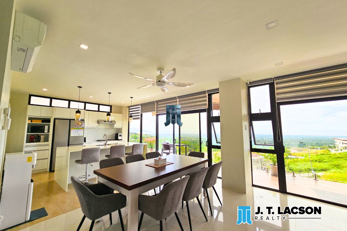 3 Bedroom House for Sale in South Poblacion, Valencia, Negros Oriental