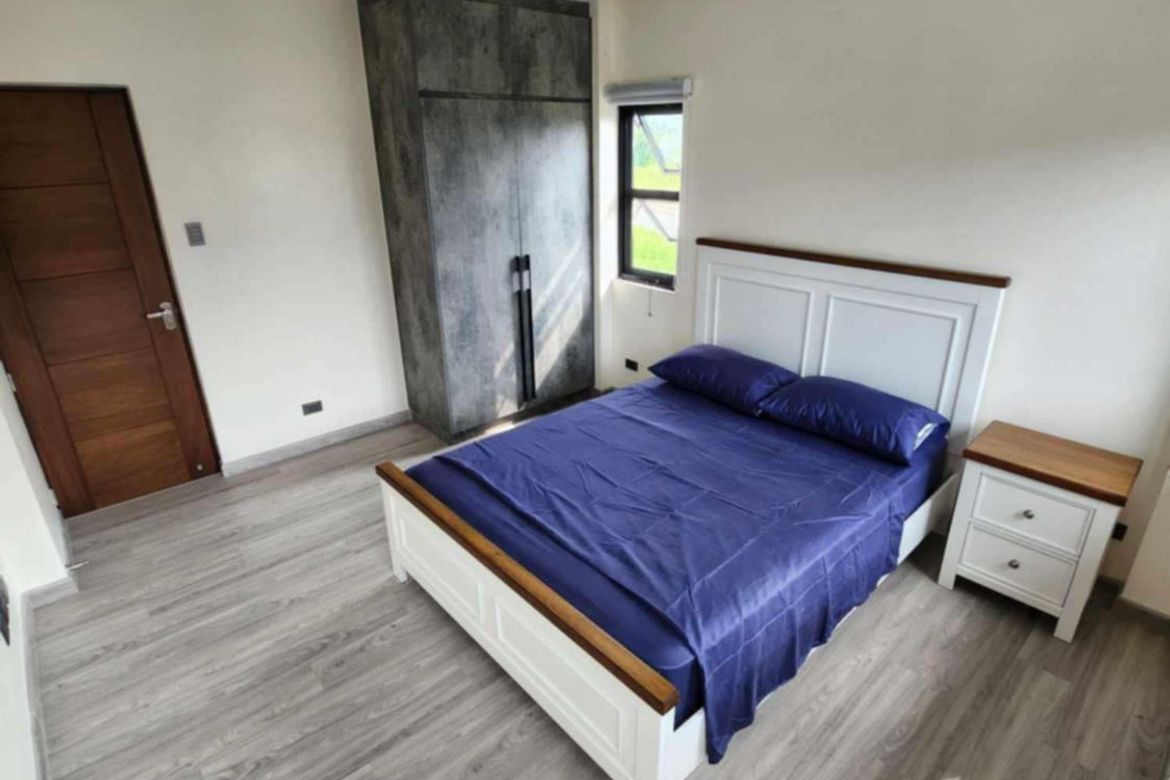3 Bedroom House for Sale in Tagaytay Highlands, Iruhin East, Tagaytay, Cavite – photo 8