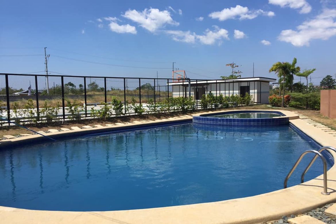 3 Bedroom House for Sale in Tanauan, Tanza, Cavite – photo 6