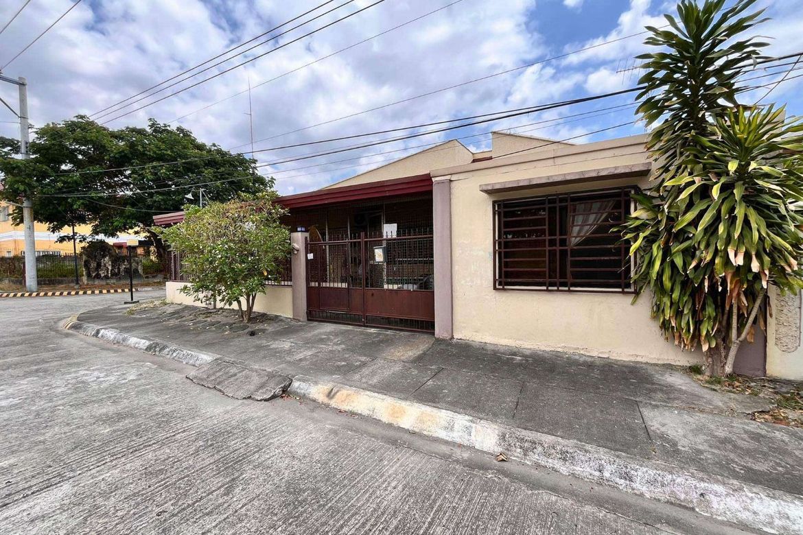 3 Bedroom House for Sale in Telabastagan, San Fernando, Pampanga – photo 3