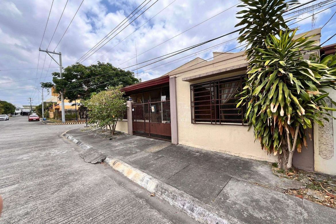 3 Bedroom House for Sale in Telabastagan, San Fernando, Pampanga – photo 5