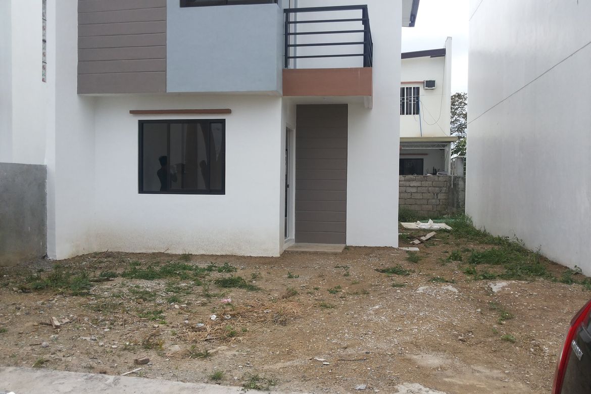 3 Bedroom House for Sale in The Beacon, Biñan, Laguna – photo 4