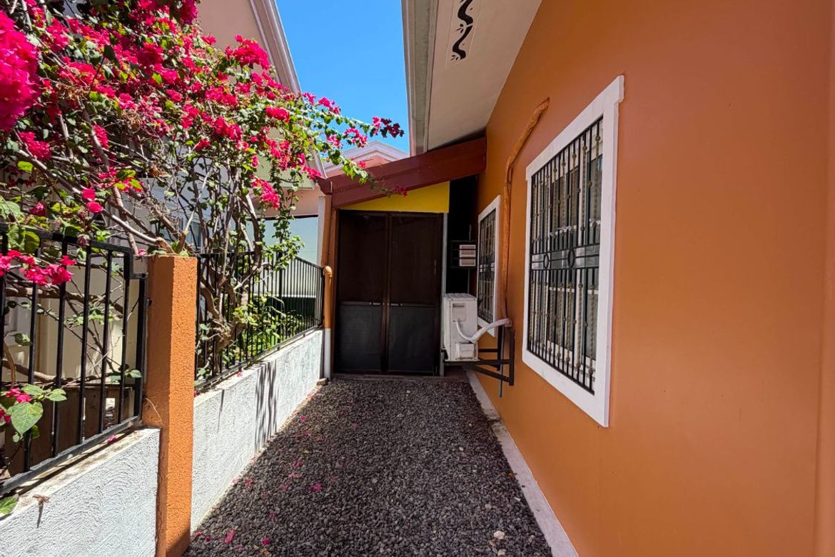 3 Bedroom House for Sale in Tinago, Dauis, Bohol – photo 7