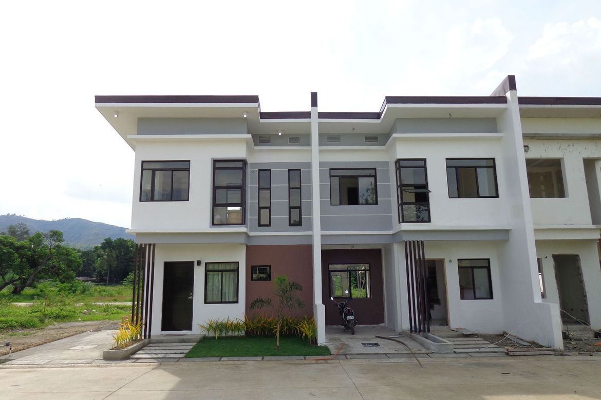 3 Bedroom House for Sale in Tunghaan, Minglanilla, Cebu
