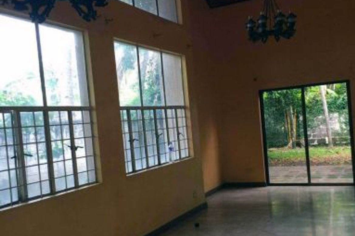 3 Bedroom House for Sale in Urdaneta Village, Bangkal, Makati, Metro Manila near MRT-3 Magallanes – photo 7