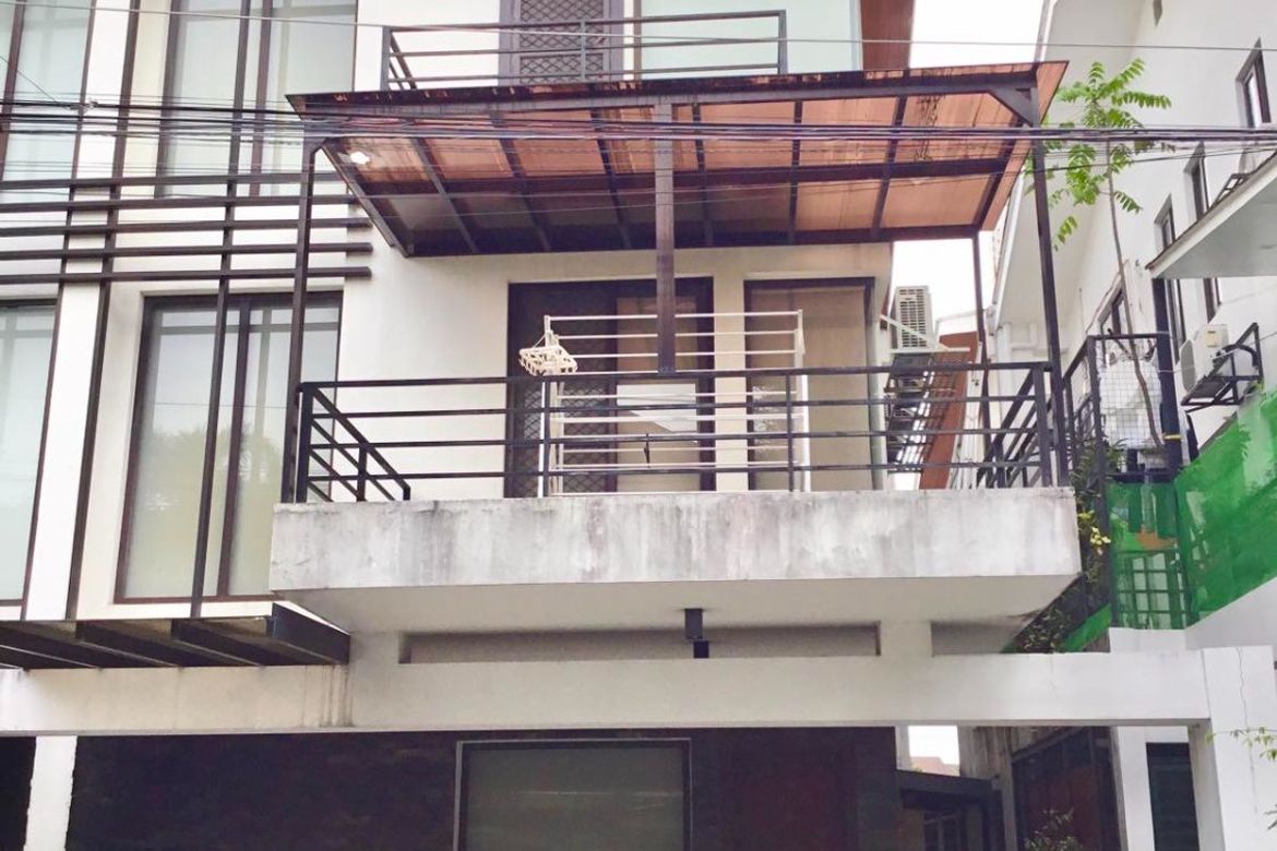 3 Bedroom House for Sale in Ususan, Taguig, Metro Manila
