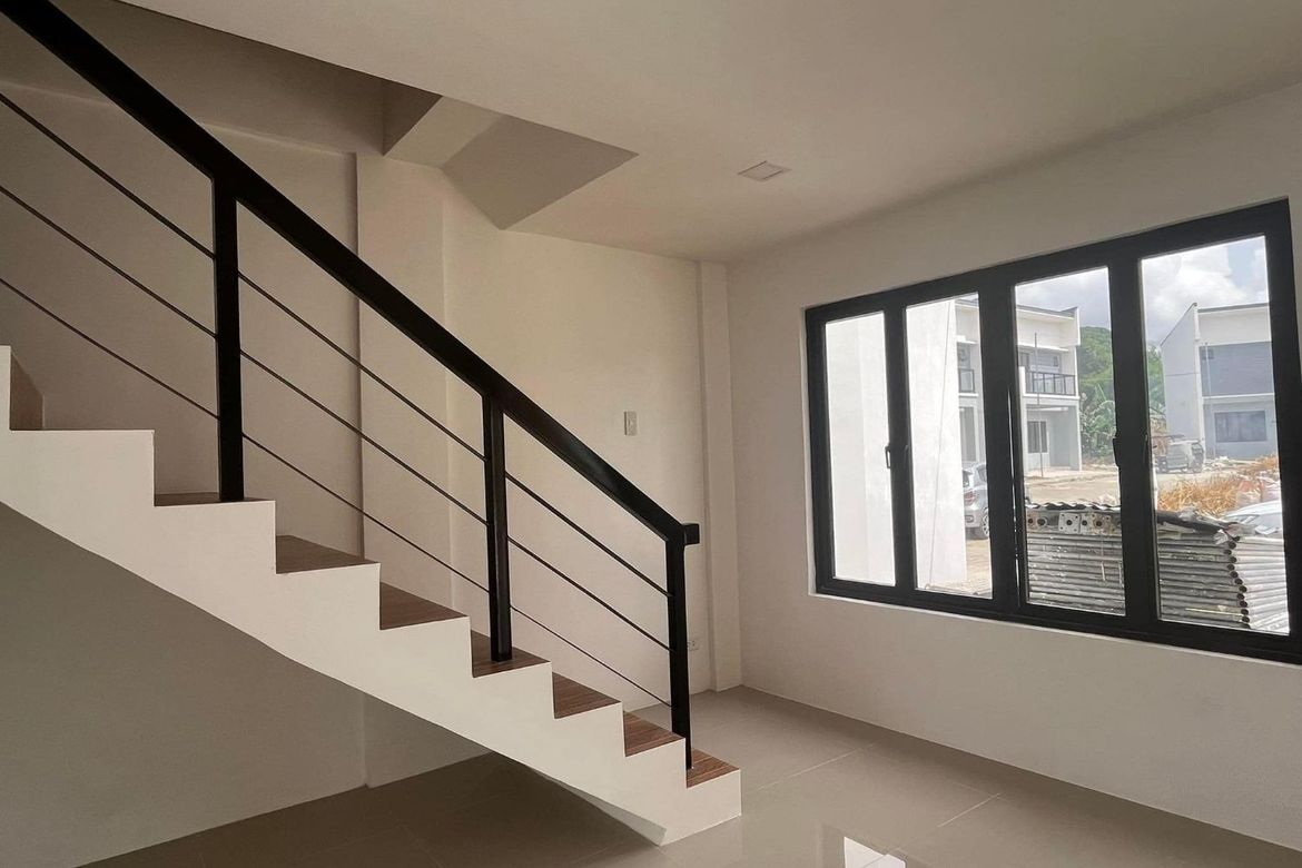 3 Bedroom House for Sale in West Beverly Hills, Langkaan I, Dasmariñas, Cavite – photo 7