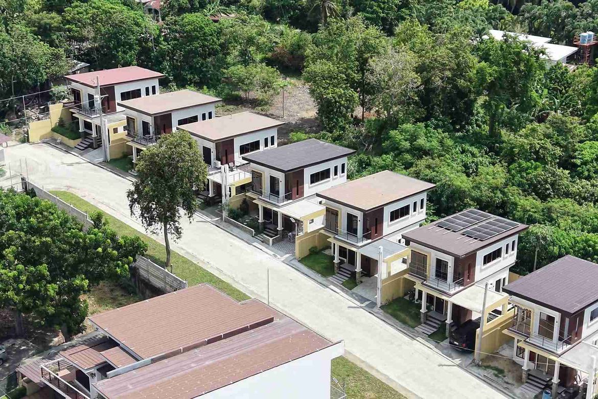 3 Bedroom House for Sale in Woodland Park Residences, Yati, Liloan, Cebu – photo 2