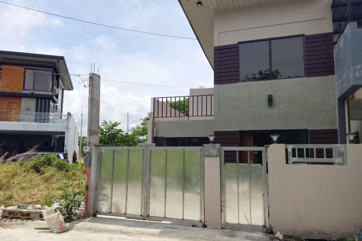 3 Bedroom House for Sale in Zapote, Biñan, Laguna
