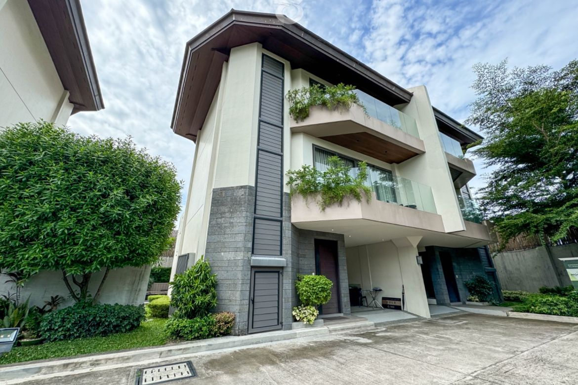 3 Bedroom Townhouse for Sale in Alabang, Muntinlupa, Metro Manila