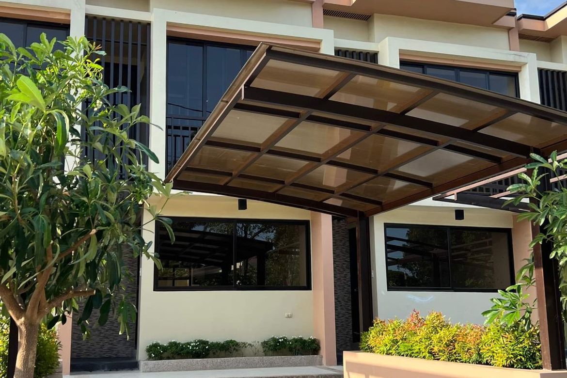 3 Bedroom Townhouse for Sale in Almanza Uno, Las Piñas, Metro Manila – photo 3