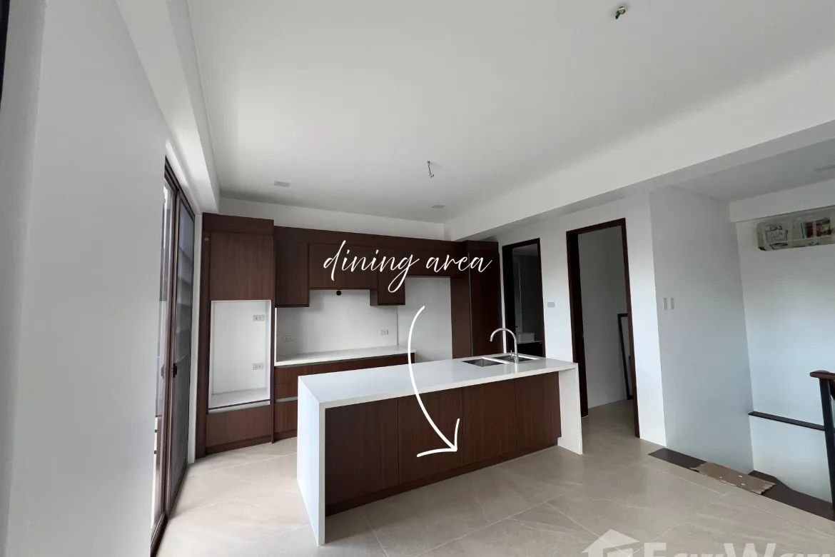 3 Bedroom Townhouse for Sale in Bagong Lipunan Ng Crame, Quezon City, Metro Manila near MRT-3 Araneta Center-Cubao – photo 3