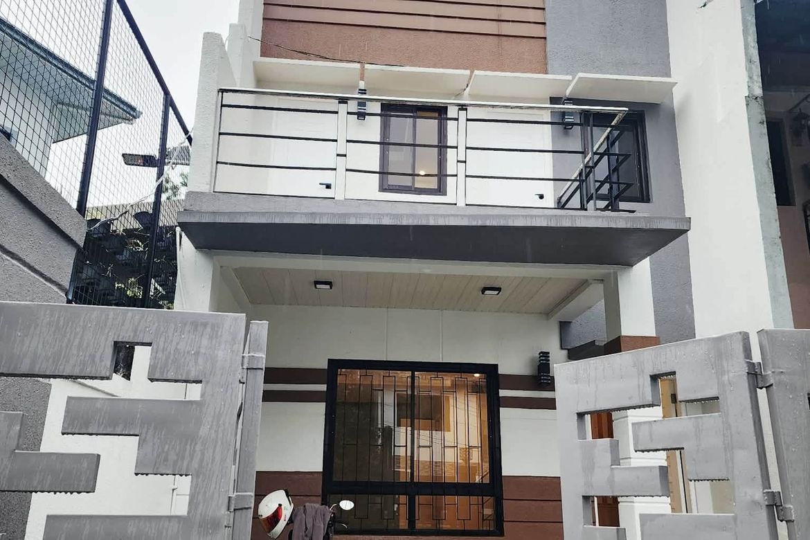 3 Bedroom Townhouse for Sale in Bakakeng North, Baguio, Benguet