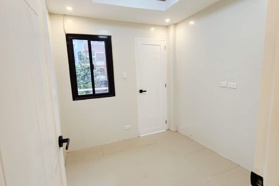 3 Bedroom Townhouse for Sale in Bakakeng North, Baguio, Benguet – photo 3