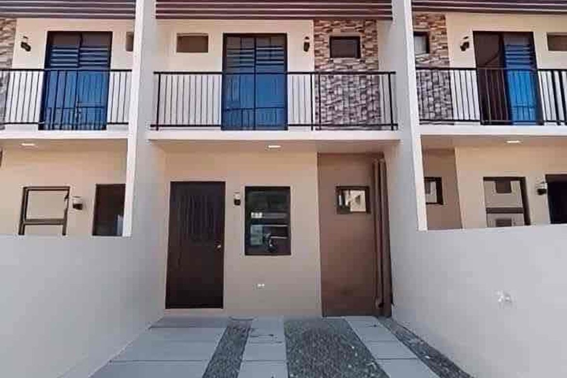 3 Bedroom Townhouse for Sale in Banilad, Dumaguete, Negros Oriental