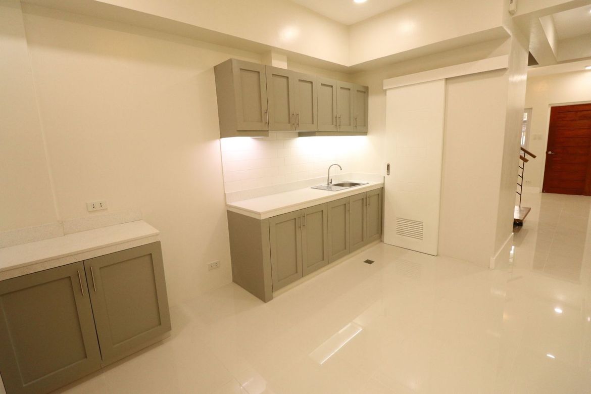 3 Bedroom Townhouse for Sale in Barangay 164, Caloocan, Metro Manila – photo 8