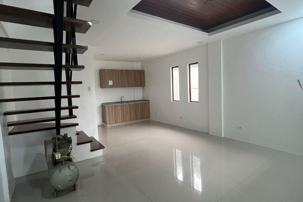 3 Bedroom Townhouse for Sale in Barangay 171, Caloocan, Metro Manila – photo 3