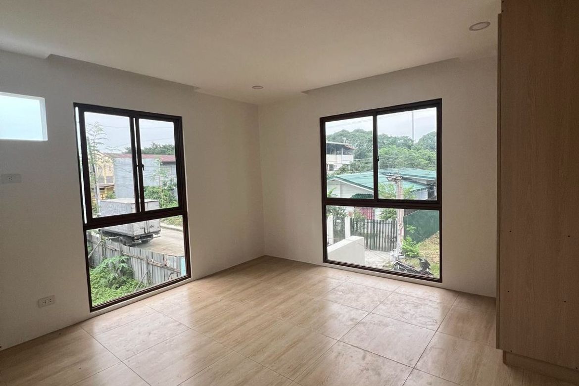 3 Bedroom Townhouse for Sale in Barangay 171, Caloocan, Metro Manila – photo 6