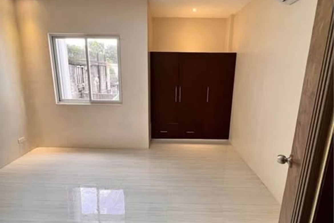 3 Bedroom Townhouse for Sale in Barangay 173, Caloocan, Metro Manila – photo 5