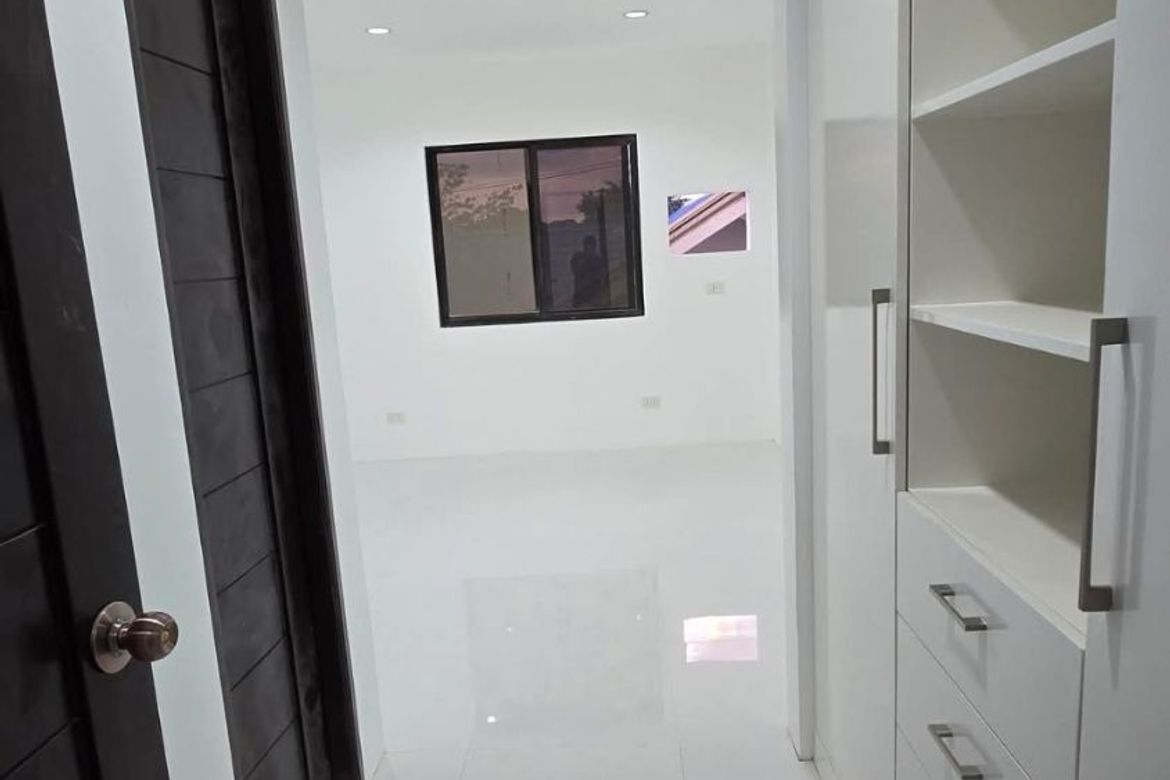 3 Bedroom Townhouse for Sale in Barangay 179, Caloocan, Metro Manila – photo 6