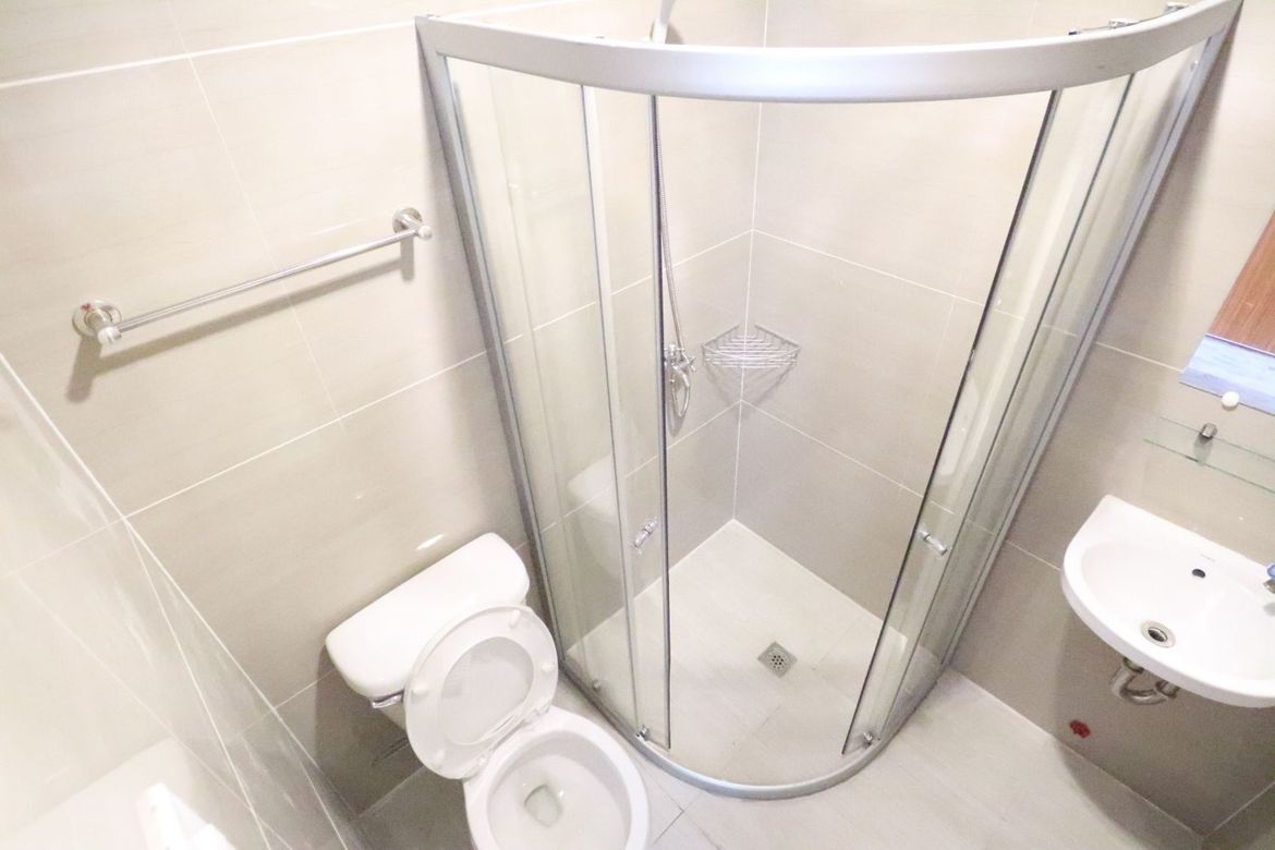 3 Bedroom Townhouse for Sale in Barangay 42, Caloocan, Metro Manila near LRT-1 R. Papa – photo 4