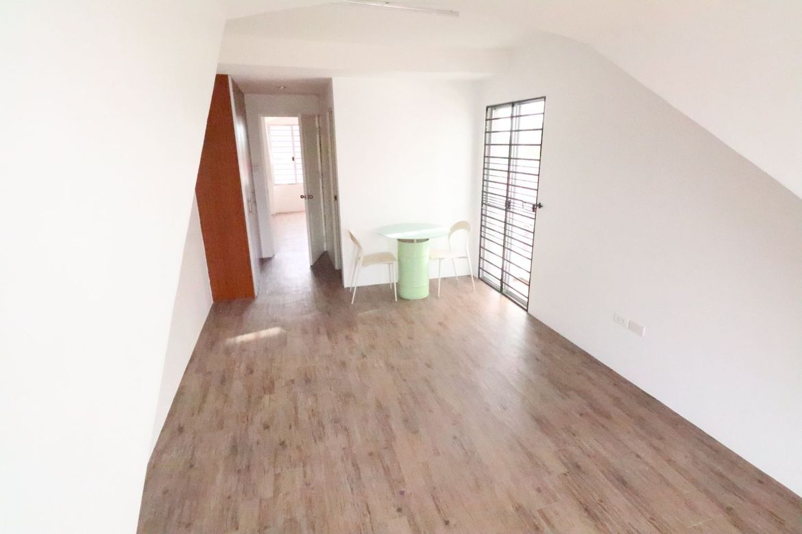 3 Bedroom Townhouse for Sale in Barangay 42, Caloocan, Metro Manila near LRT-1 R. Papa – photo 7