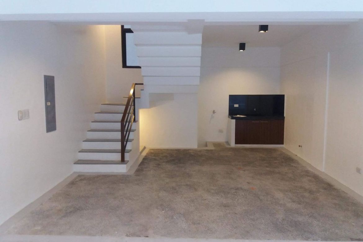3 Bedroom Townhouse for Sale in Barangka Drive, Mandaluyong, Metro Manila near MRT-3 Boni – photo 7