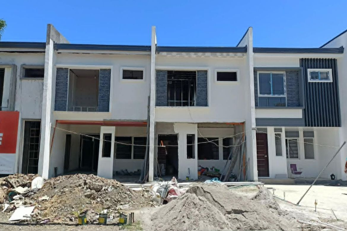 3 Bedroom Townhouse for Sale in BF Homes, Parañaque, Metro Manila