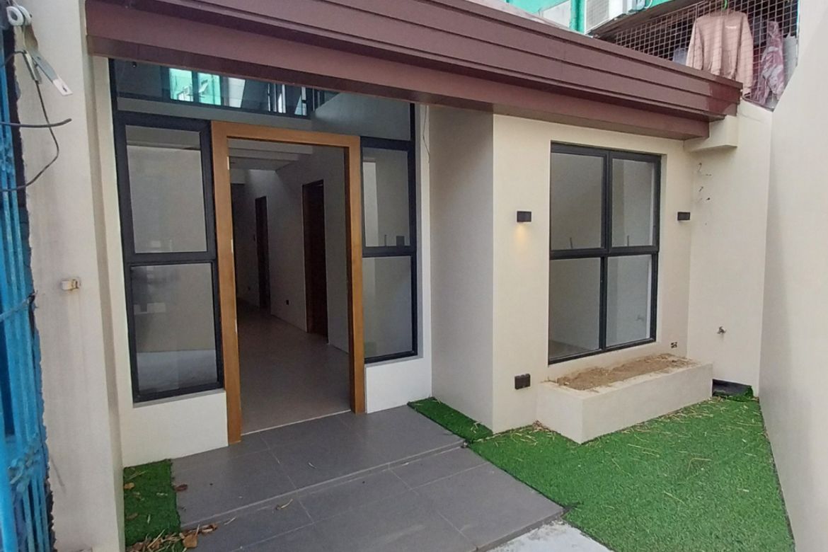 3 Bedroom Townhouse for Sale in BF Homes, Parañaque, Metro Manila – photo 3