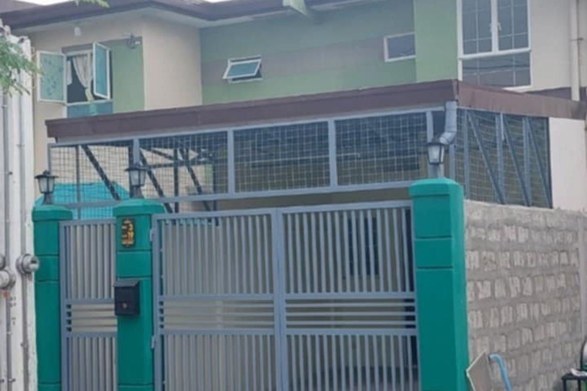3 Bedroom Townhouse for Sale in Biga, Tanza, Cavite