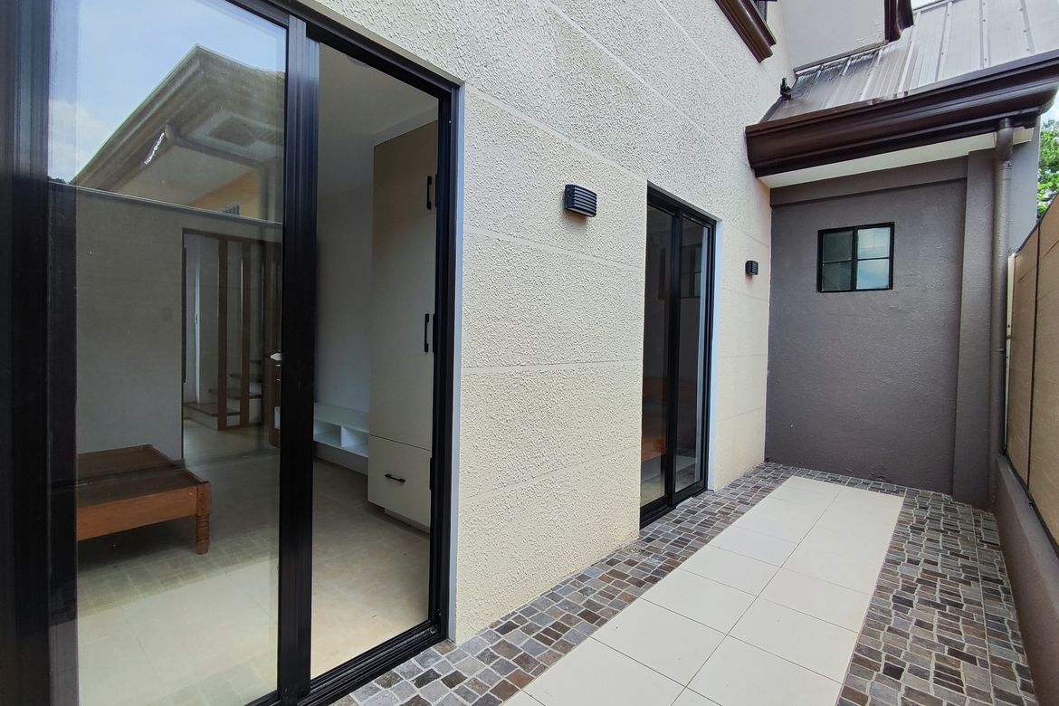 3 Bedroom Townhouse for Sale in Camp 7, Baguio, Benguet – photo 5