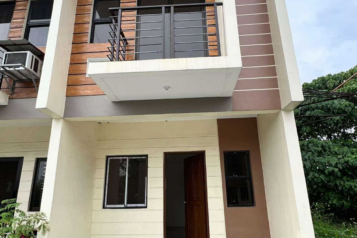 3 Bedroom Townhouse for Sale in Canumay, Valenzuela, Metro Manila