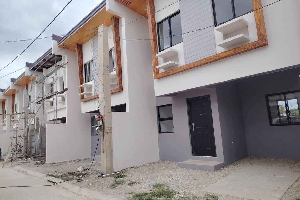 3 Bedroom Townhouse for Sale in Carsadang Bago I, Imus, Cavite – photo 5