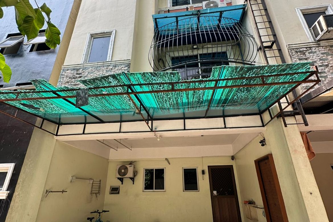3 Bedroom Townhouse for Sale in Central, Quezon City, Metro Manila